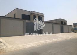 Villa - 6 bedrooms - 7 bathrooms for sale in Al Qusaidat - Ras Al Khaimah
