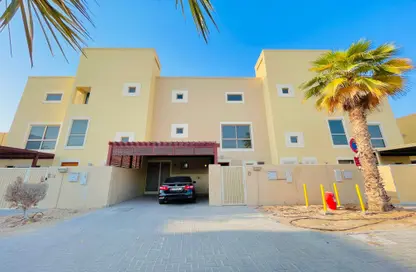 Townhouse - 3 Bedrooms - 4 Bathrooms for rent in Al Tharwaniyah Community - Al Raha Gardens - Abu Dhabi