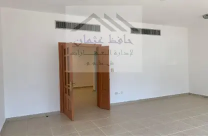شقة - 3 غرف نوم - 4 حمامات للايجار في المناصير - أبوظبي