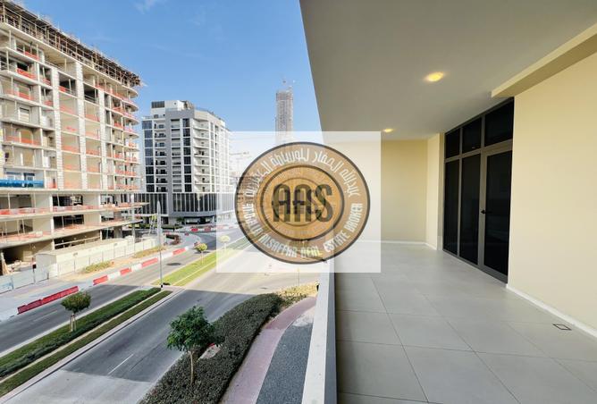 Apartment - 2 Bedrooms - 3 Bathrooms for sale in Diamond Building - Jumeirah Garden City - Al Satwa - Dubai