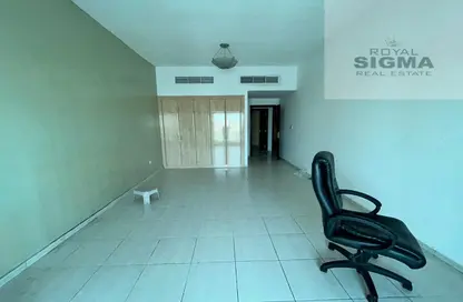 شقة - 2 غرف نوم - 3 حمامات للايجار في ايميرالد عود ميثاء - عود ميثاء - بر دبي - دبي