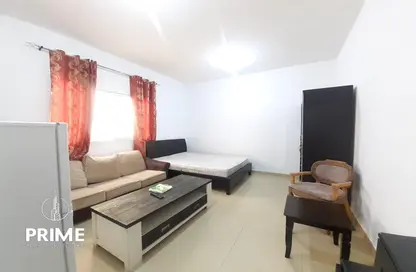 Living Room image for: Apartment - 1 Bathroom for rent in Mushrif Heights - Mushrif Park - Al Mushrif - Abu Dhabi, Image 1