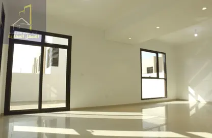 تاون هاوس - 3 غرف نوم - 5 حمامات للبيع في نسمة ريزيدنس - الجادة - الشارقة