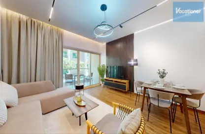 Living / Dining Room image for: Apartment - 1 Bedroom - 1 Bathroom for rent in Al Arta 3 - Al Arta - Greens - Dubai, Image 1