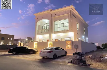 Villa - 5 Bedrooms - 7 Bathrooms for sale in Al Yasmeen 1 - Al Yasmeen - Ajman