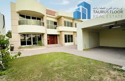 Villa - 4 Bedrooms - 5 Bathrooms for rent in Jumeirah 1 Villas - Jumeirah 1 - Jumeirah - Dubai