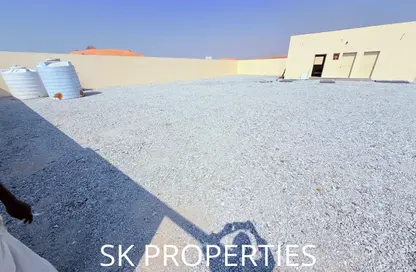 أرض - استوديو للايجار في الصجعة الصناعية - آلصجعه - الشارقة