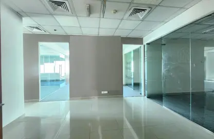 مكتب - استوديو - 2 حمامات للايجار في كابيتال جولدن تاور - الخليج التجاري - دبي