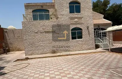 فيلا - 7 غرف نوم - 8 حمامات للايجار في الجزّات - ضاحية الرقة - الشارقة