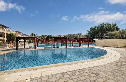 Townhouse - 4 Bedrooms - 4 Bathrooms for rent in Jumeirah Islands Townhouses - Jumeirah Islands - Dubai