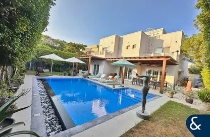 Villa - 5 Bedrooms - 7+ Bathrooms for sale in Meadows 5 - Meadows - Dubai