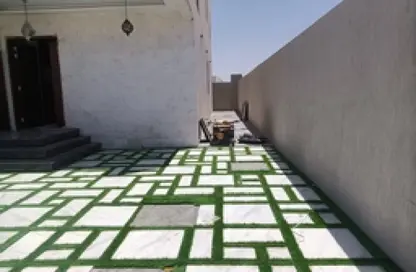 Villa - 4 Bedrooms - 5 Bathrooms for sale in Al Hooshi Villas - Hoshi - Al Badie - Sharjah