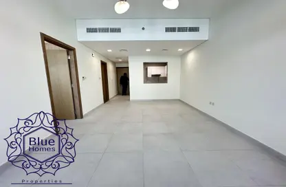 شقة - غرفة نوم - 2 حمامات للايجار في عود ميثاء - بر دبي - دبي
