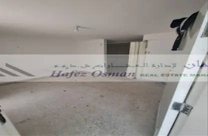 فيلا - 5 غرف نوم - 6 حمامات للايجار في شارع الخليج العربي - البطين - أبوظبي