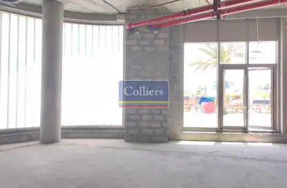 Retail - Studio for rent in Al Khalidiya - Abu Dhabi