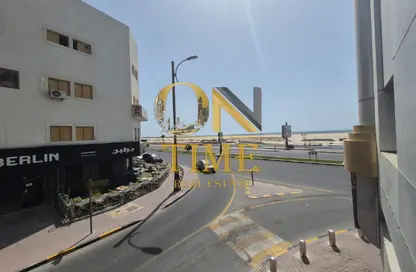 Apartment - 2 Bedrooms - 2 Bathrooms for rent in Corniche Tower - Ajman Corniche Road - Ajman