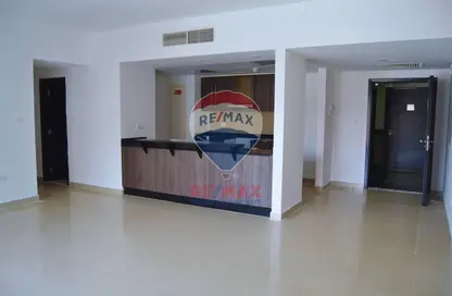 Apartment - 2 Bedrooms - 2 Bathrooms for sale in Tower 11 - Al Reef Downtown - Al Reef - Abu Dhabi