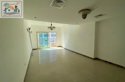 Apartment - 2 Bedrooms - 4 Bathrooms for rent in Al Khan Lagoon - Al Khan - Sharjah