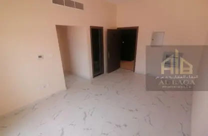 شقة - 2 غرف نوم - 2 حمامات للايجار في الجرف الصناعية 3 - الجرف الصناعية - عجمان