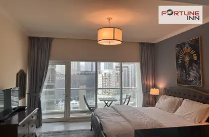 Apartment - 1 Bathroom for rent in Burj Al Nujoom - Downtown Dubai - Dubai