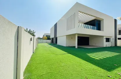 Villa - 4 Bedrooms - 6 Bathrooms for sale in West Yas - Yas Island - Abu Dhabi