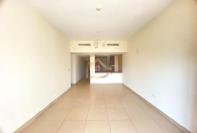 16003000 - Property Image 2