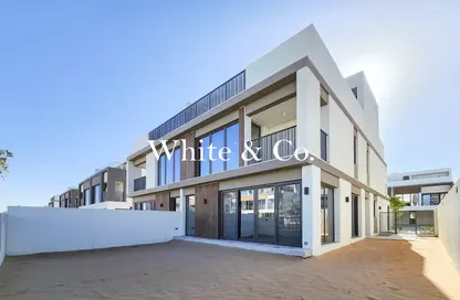Villa - 4 Bedrooms - 6 Bathrooms for rent in Aura - Tilal Al Ghaf - Dubai
