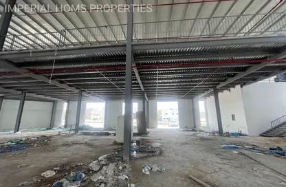 Warehouse - Studio - 1 Bathroom for rent in Umm Al Thuoob - Umm Al Quwain