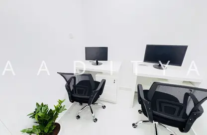مكتب - استوديو - 1 حمام للايجار في لولو سنتر - منطقة حديقة الكرامة - الكرامة - دبي