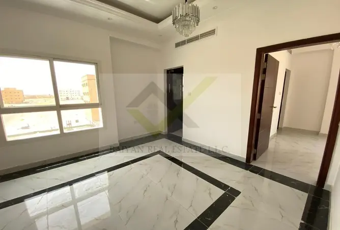 عمارة بالكامل - استوديو - 2 حمامات للبيع في عجمان جلوبال سيتي - العالية - عجمان