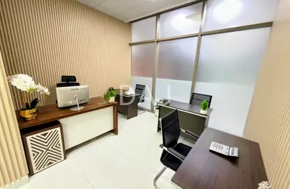 Office Space - Studio - 1 Bathroom for rent in Red Avenue - Al Garhoud - Dubai Office Space - Studio - 1 Bathroom for rent in Red Avenue - Al Garhoud - Dubai