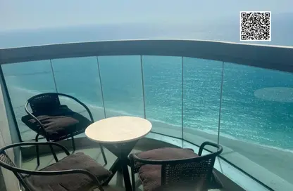 Apartment - 2 Bedrooms - 3 Bathrooms for rent in Corniche Tower - Ajman Corniche Road - Ajman