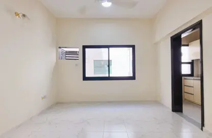 Apartment - Studio - 1 Bathroom for rent in Al Hamriya - Bur Dubai - Dubai