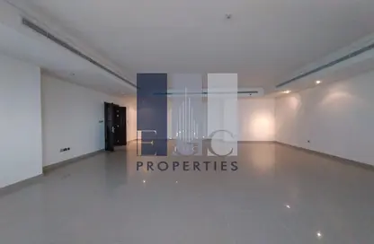Apartment - 4 Bedrooms - 5 Bathrooms for rent in Silver Wave Tower - Al Mina - Abu Dhabi
