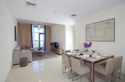 شقة - 2 غرف نوم - 3 حمامات للايجار في برج دوجا - شارع الشيخ زايد - دبي