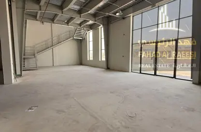 مستودع - استوديو - 1 حمام للايجار في أم الثعوب - أم القيوين