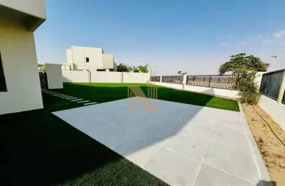 فيلا - 5 غرف نوم - 4 حمامات للايجار في نور تاون هاوس - تاون سكوير - دبي