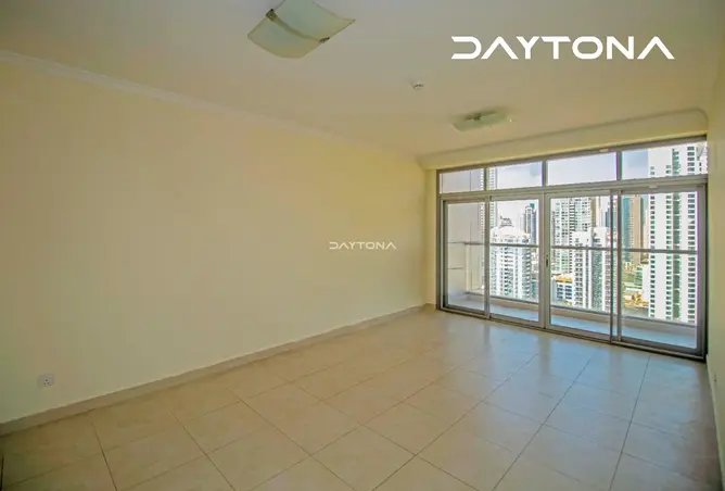 Apartment - 2 Bedrooms - 2 Bathrooms for sale in Global Lake View - Lake Almas East - Jumeirah Lake Towers - Dubai