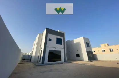 فيلا - 4 غرف نوم - 7 حمامات للايجار في مدينة الرياض - أبوظبي