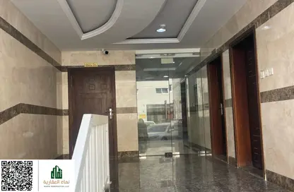 عمارة بالكامل - 8 غرف نوم - 8 حمامات للبيع في 2 الحميدية - الحميدية - عجمان