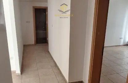 شقة - 3 غرف نوم - 3 حمامات للايجار في برج المرجان - المجاز 2 - المجاز - الشارقة