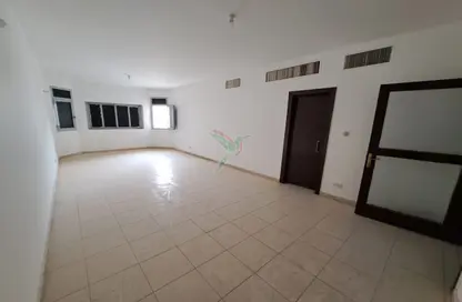 Apartment - 3 Bedrooms - 3 Bathrooms for rent in Ugdat Al Ameriya - Al Jimi - Al Ain