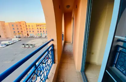 شقة - غرفة نوم - 2 حمامات للبيع في O01 - طراز فارسي - المدينة الدولية - دبي