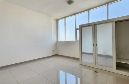 شقة - غرفة نوم - 1 حمام للايجار في برج جاي اس - مدينة دبي الرياضية - دبي