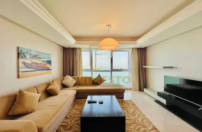 Apartment - 1 Bedroom - 2 Bathrooms for rent in Al Reef Tower - Corniche Road - Abu Dhabi