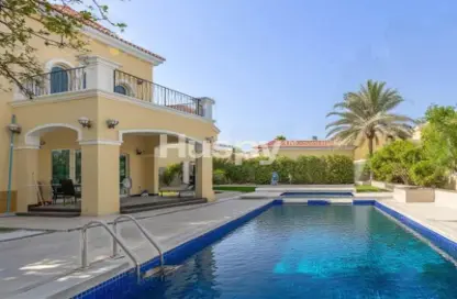 Villa - 3 Bedrooms - 4 Bathrooms for rent in Legacy - Jumeirah Park - Dubai