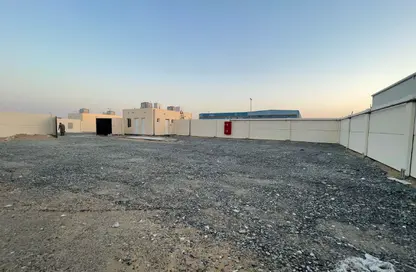 مستودع - استوديو - 1 حمام للايجار في مدينة الإمارات الصناعية - الشارقة