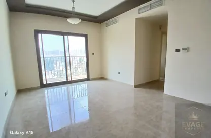 عمارة بالكامل - 8 غرف نوم - 8 حمامات للبيع في فلل الروضة 3 - 3  الروضة - الروضة - عجمان