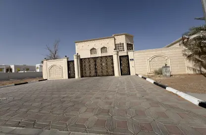 Villa - 7 Bedrooms - 7+ Bathrooms for rent in Falaj Hazzaa - Al Ain