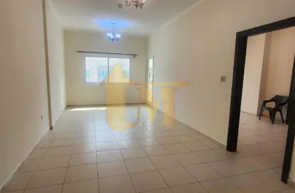 Apartment - 1 Bedroom - 2 Bathrooms for rent in Mazaya 24 - Queue Point - Dubai Land - Dubai